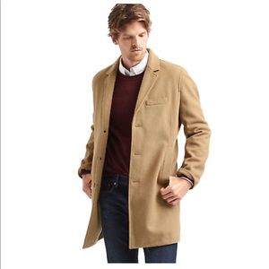 Gap “crumbie” wool coat/ camel color